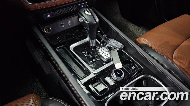 SsangYong Rexton 2020 thumb 10