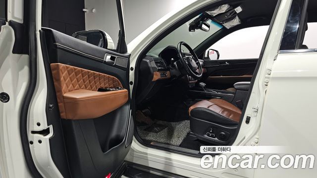SsangYong Rexton 2020 thumb 11
