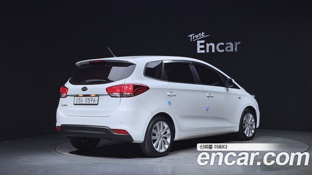 Kia Carens 2016 thumb 3