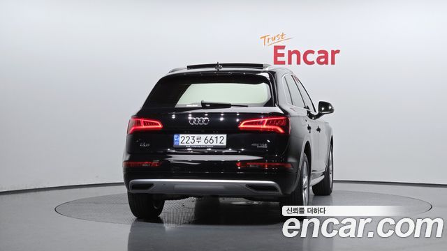Audi Q5 2020 thumb 5