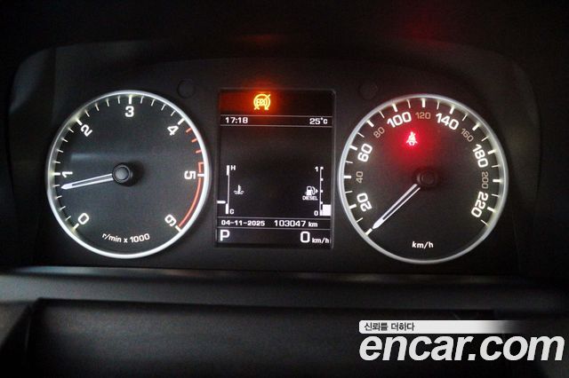 Land Rover Discovery 2016 thumb 8