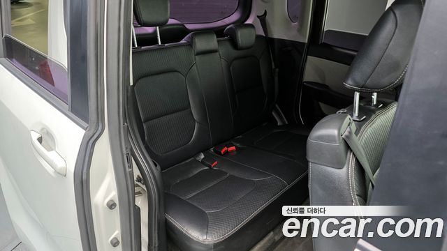 Kia Ray 2012 thumb 12