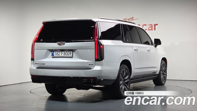 Cadillac Escalade 2023 thumb 3