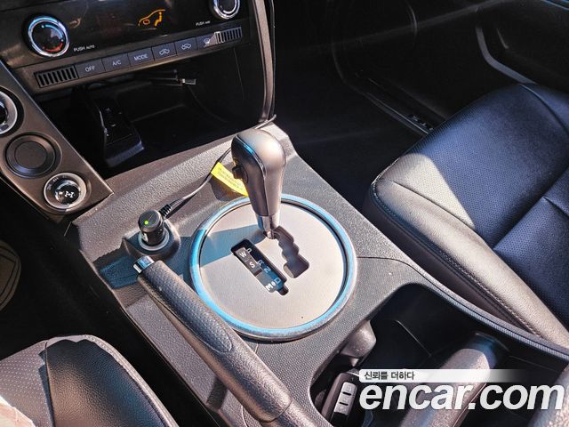SsangYong Korando 2017 thumb 10