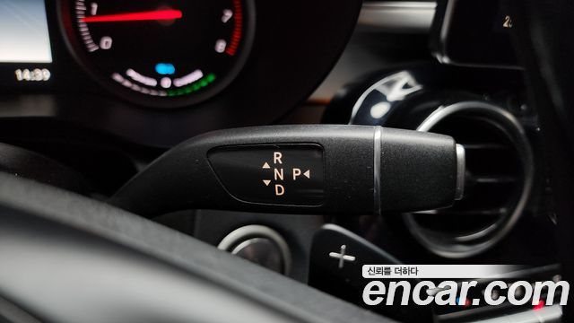 Mercedes-Benz GLC 2018 thumb 10