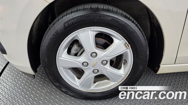 Chevrolet Spark 2016 thumb 6
