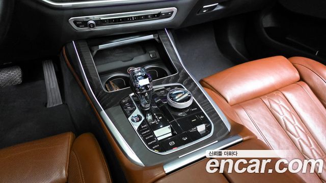 BMW X7 2020 thumb 10