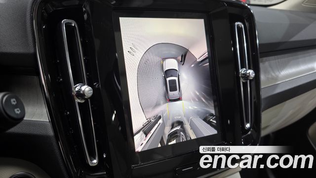 Volvo XC40 2024 thumb 12