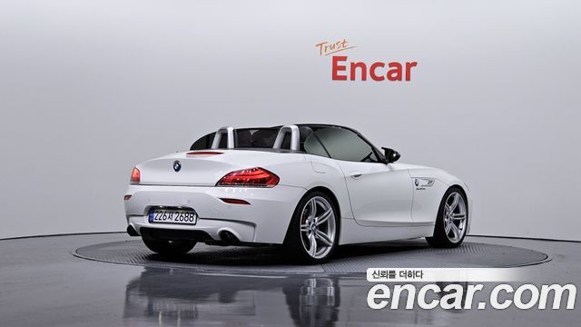 BMW Z4 2012 thumb 3