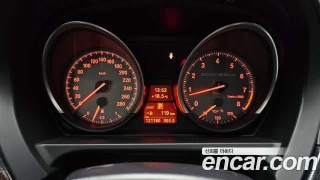 BMW Z4 2012 thumb 9