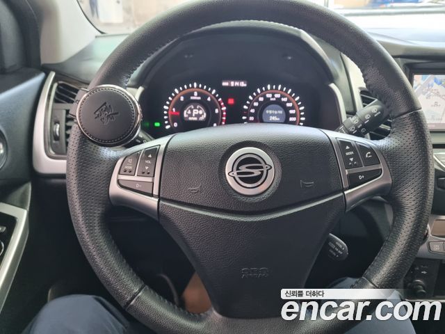 SsangYong Korando 2014 thumb 9