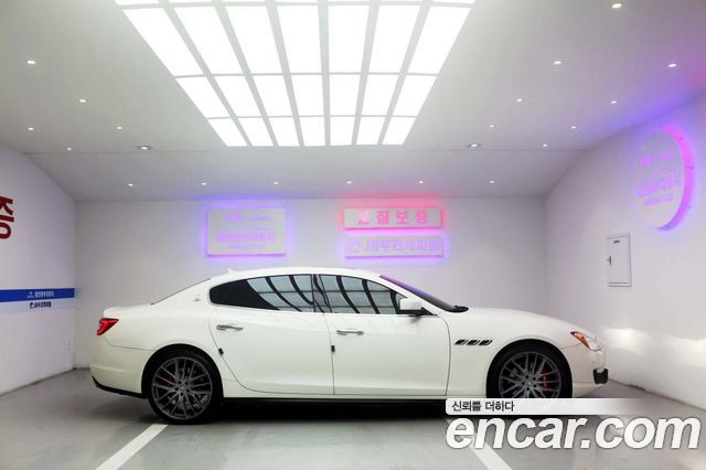 Maserati Quattroporte 2016 thumb 6