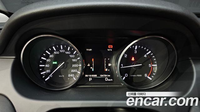 Land Rover Discovery Sport 2016 thumb 9