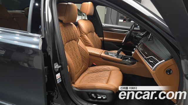 BMW 7 серии 2019 thumb 11