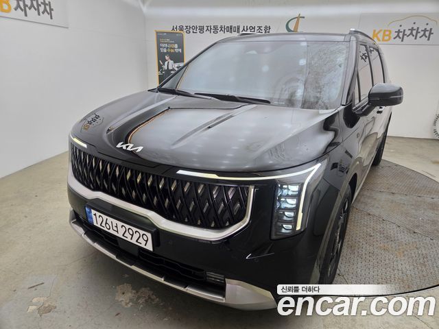 Kia Carnival 2024 thumb 2