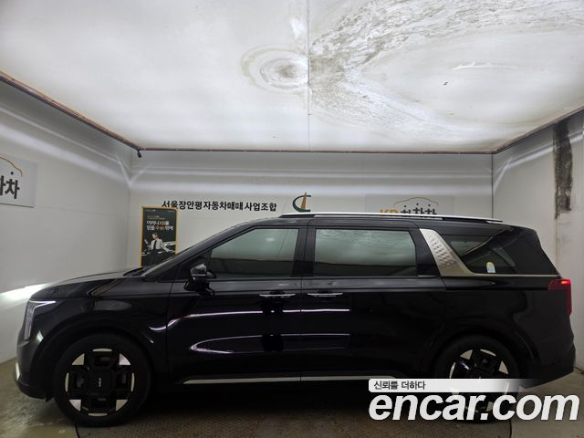 Kia Carnival 2024 thumb 3