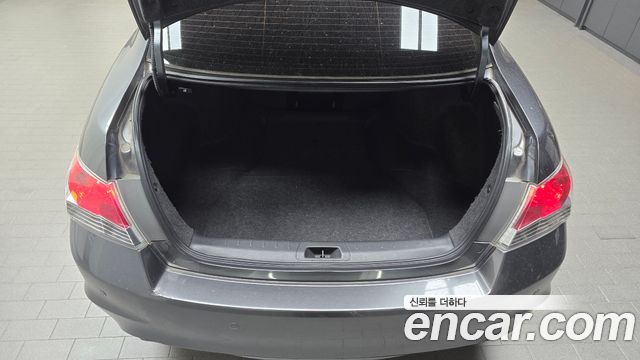 Honda Accord 2010 thumb 12