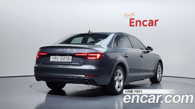 Audi A4 2016 thumb 3