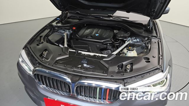 BMW 5 серии 2018 thumb 7