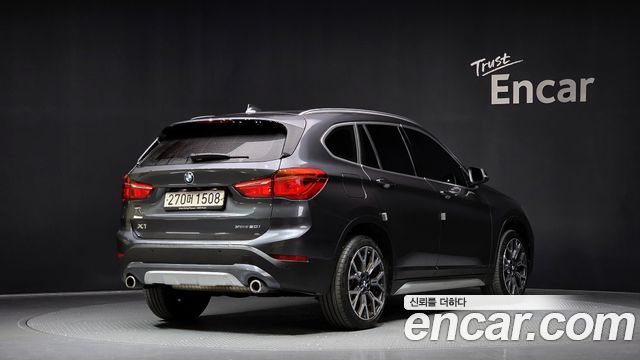 BMW X1 2022 thumb 3