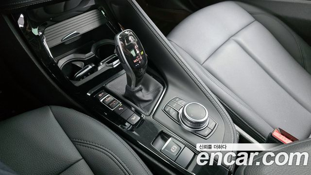 BMW X1 2022 thumb 10