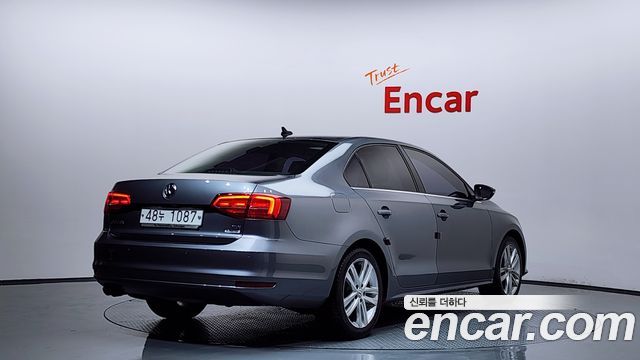 Volkswagen Jetta 2015 thumb 3