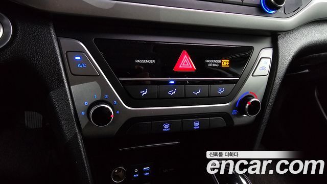 Hyundai Avante 2017 thumb 12
