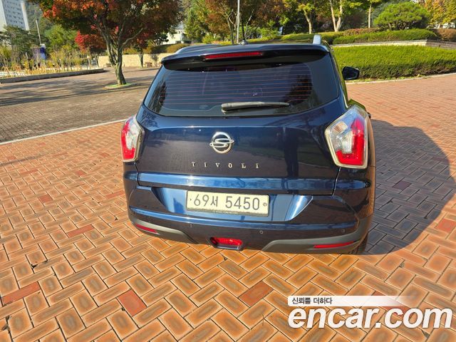 SsangYong Tivoli 2017 thumb 8