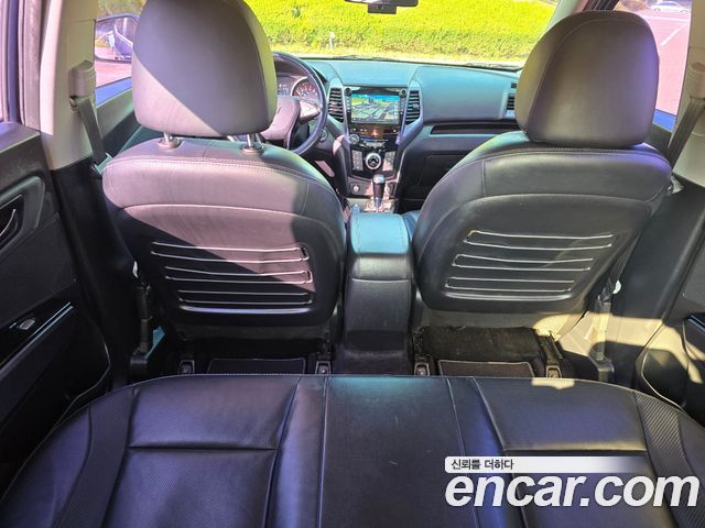SsangYong Tivoli 2017 thumb 10