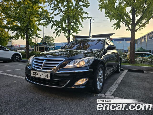 Hyundai Genesis 2013 thumb 2