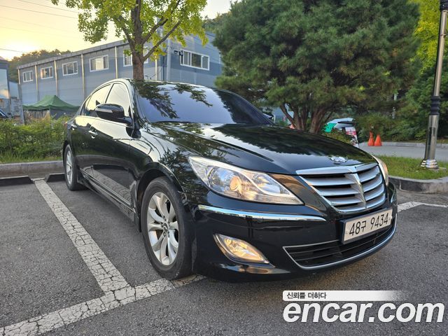 Hyundai Genesis 2013 thumb 3