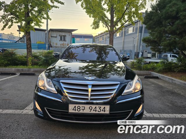 Hyundai Genesis 2013 thumb 4