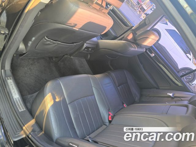 Hyundai Genesis 2013 thumb 11