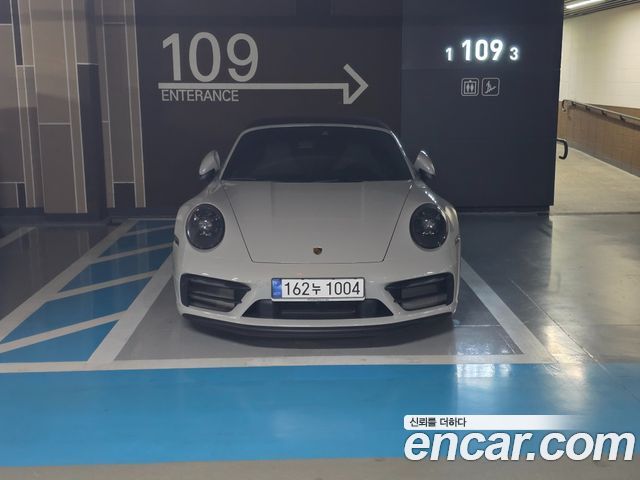 Porsche 911 2023 thumb 12