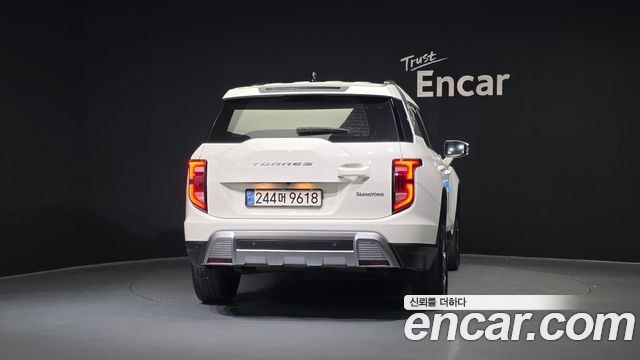 SsangYong Torres 2022 thumb 5