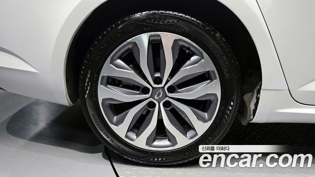 Renault Korea SM6 2016 thumb 5