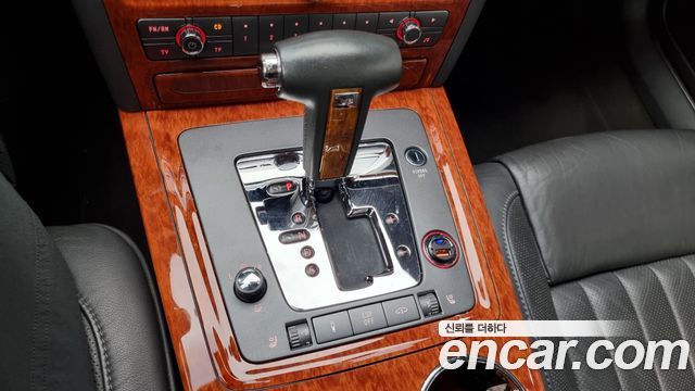 Volkswagen Phaeton 2008 thumb 9