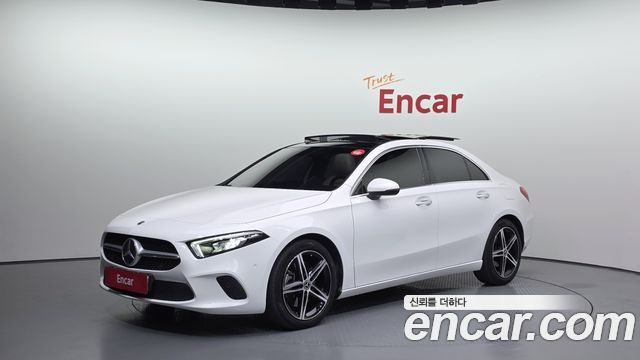 Mercedes-Benz A-Class 2020 thumb 2