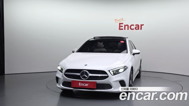 Mercedes-Benz A-Class 2020 thumb 4