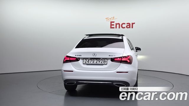 Mercedes-Benz A-Class 2020 thumb 5