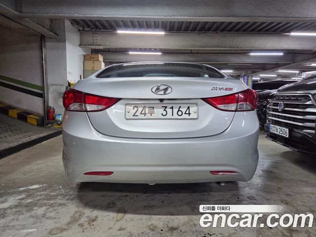 Hyundai Avante 2011 thumb 4