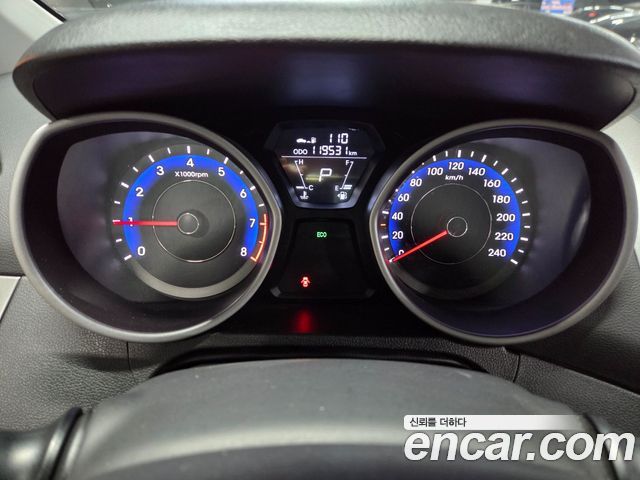Hyundai Avante 2011 thumb 8