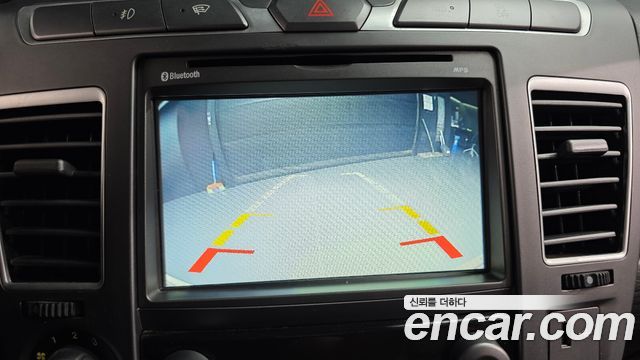 SsangYong Korando 2017 thumb 12