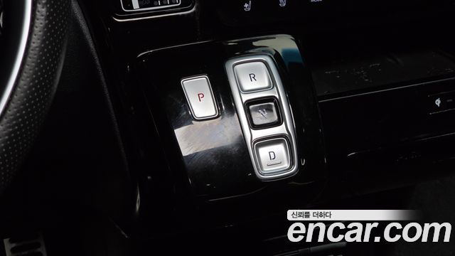 Hyundai Staria 2021 thumb 9