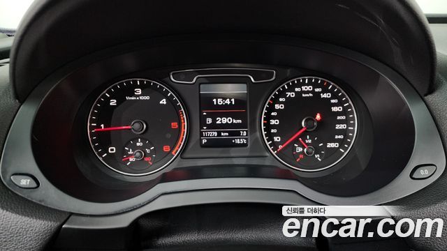Audi Q3 2013 thumb 8