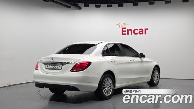 Mercedes-Benz C-Class 2015 thumb 3