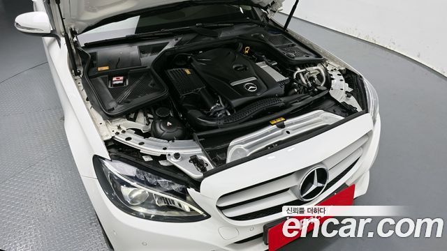 Mercedes-Benz C-Class 2015 thumb 7