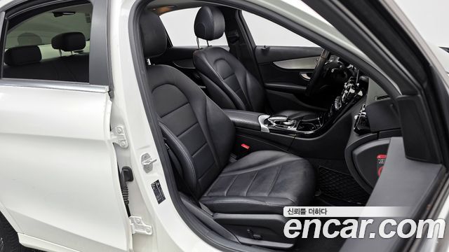 Mercedes-Benz C-Class 2015 thumb 11