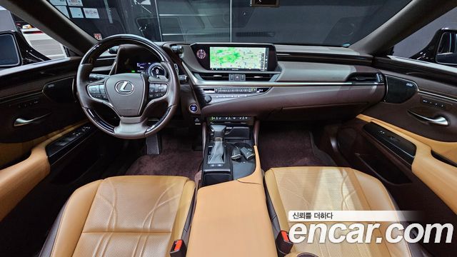 Lexus ES 2019 thumb 8