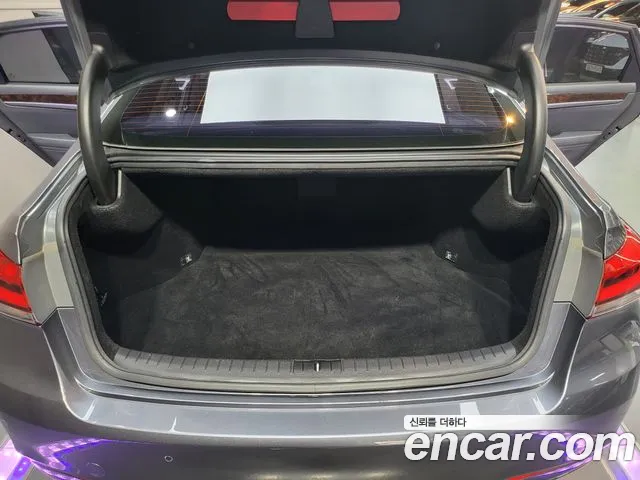 Hyundai Genesis 2015 thumb 2